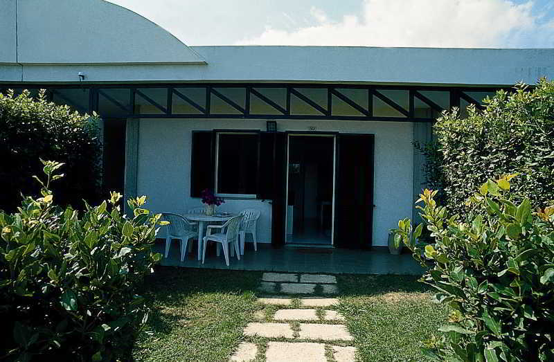 Resort La Brunese Torre dell'Orso Exterior foto