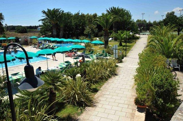 Resort La Brunese Torre dell'Orso Exterior foto
